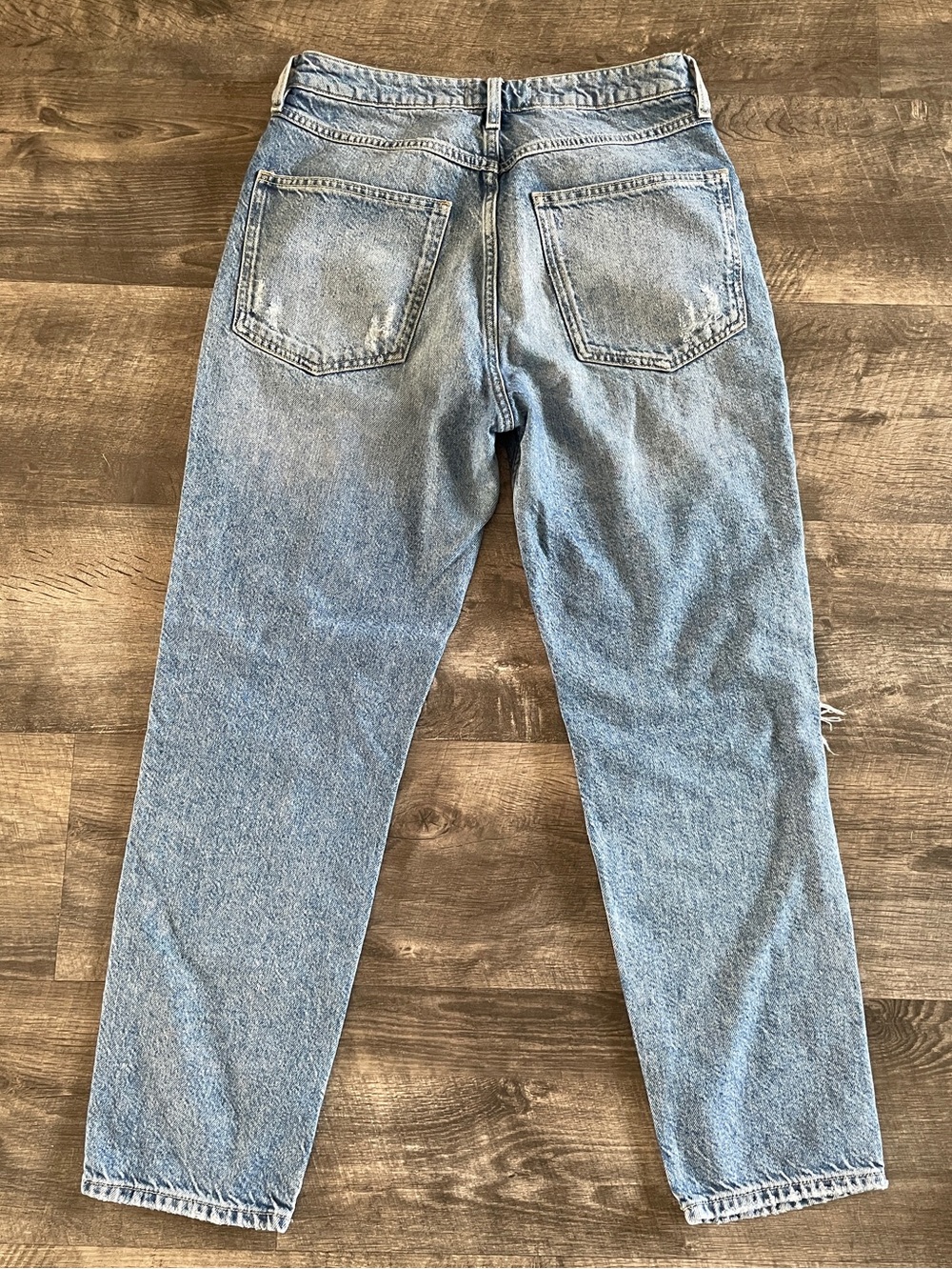 Free People Blue Distressed Jeans 👖 - Picture 2 of 9